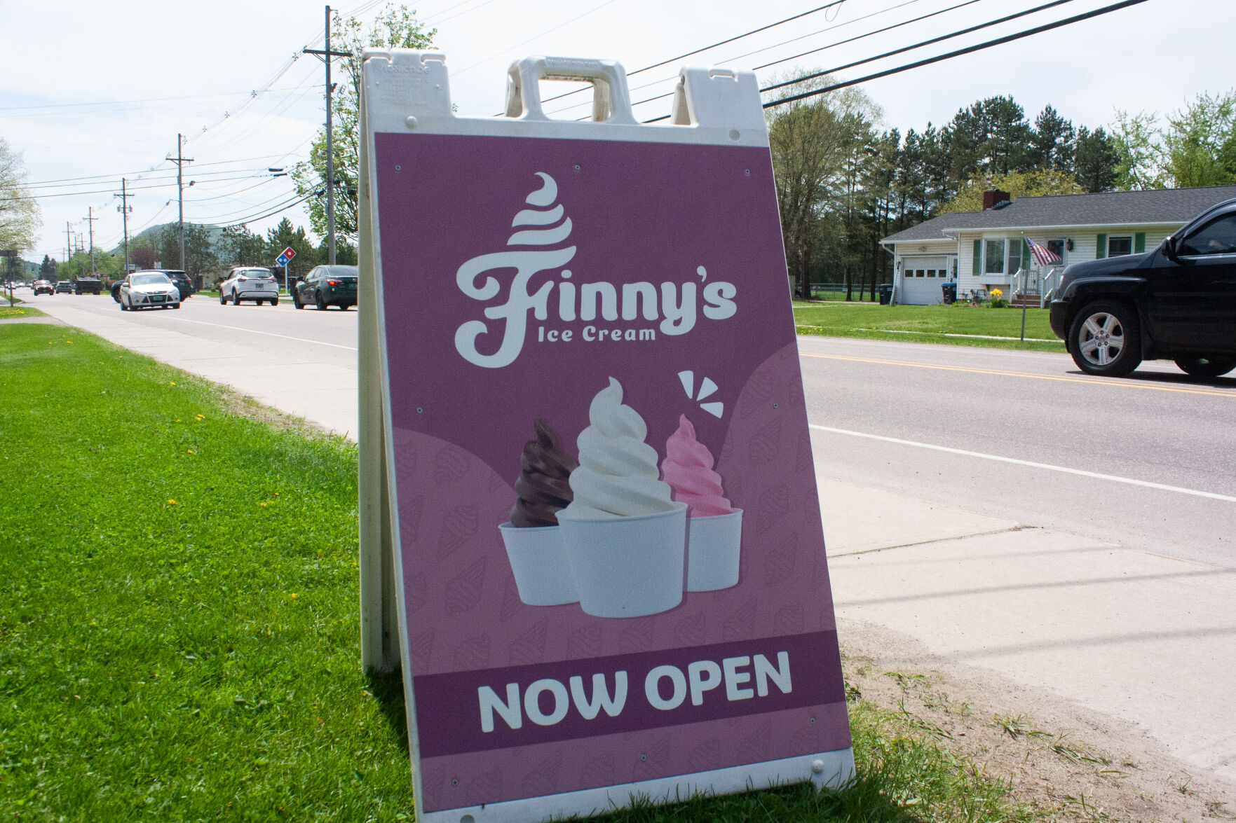 FinnysIceCream02.jpg